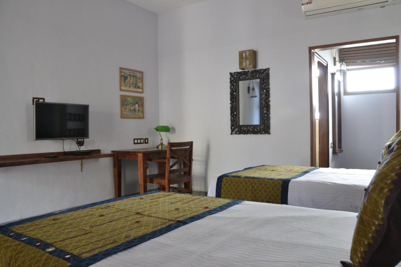 Heritage Resort Hampi Luaran gambar